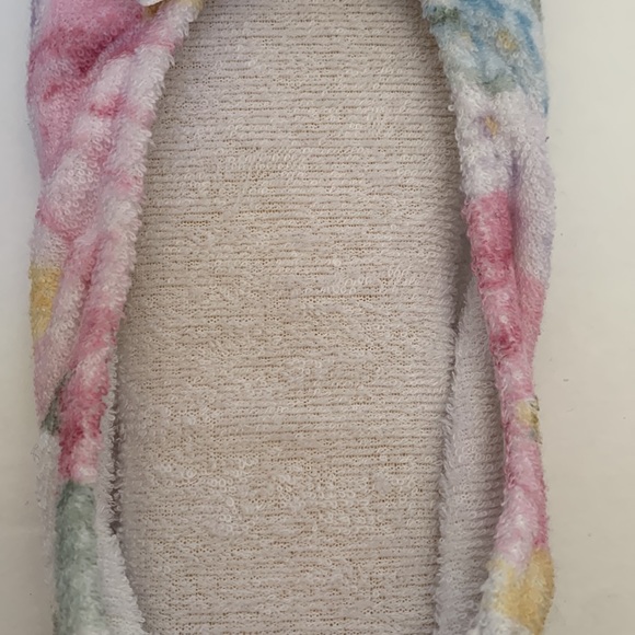 ⭐️LAST CHANCE ITEM⭐️ Floral Ballet Style Slippers with Satin Bows 🆕 - Picture 6 of 9